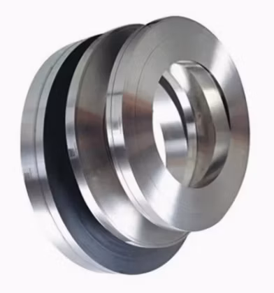 un gran numero di lingotti di rame/alluminio/piastre di nichel di alta qualità/rottami al miglior prezzo/